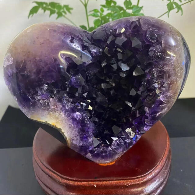 希少巨大瑪瑙ハート型彫り物オブジェ置物 希少巨大瑪瑙ハート型彫り物