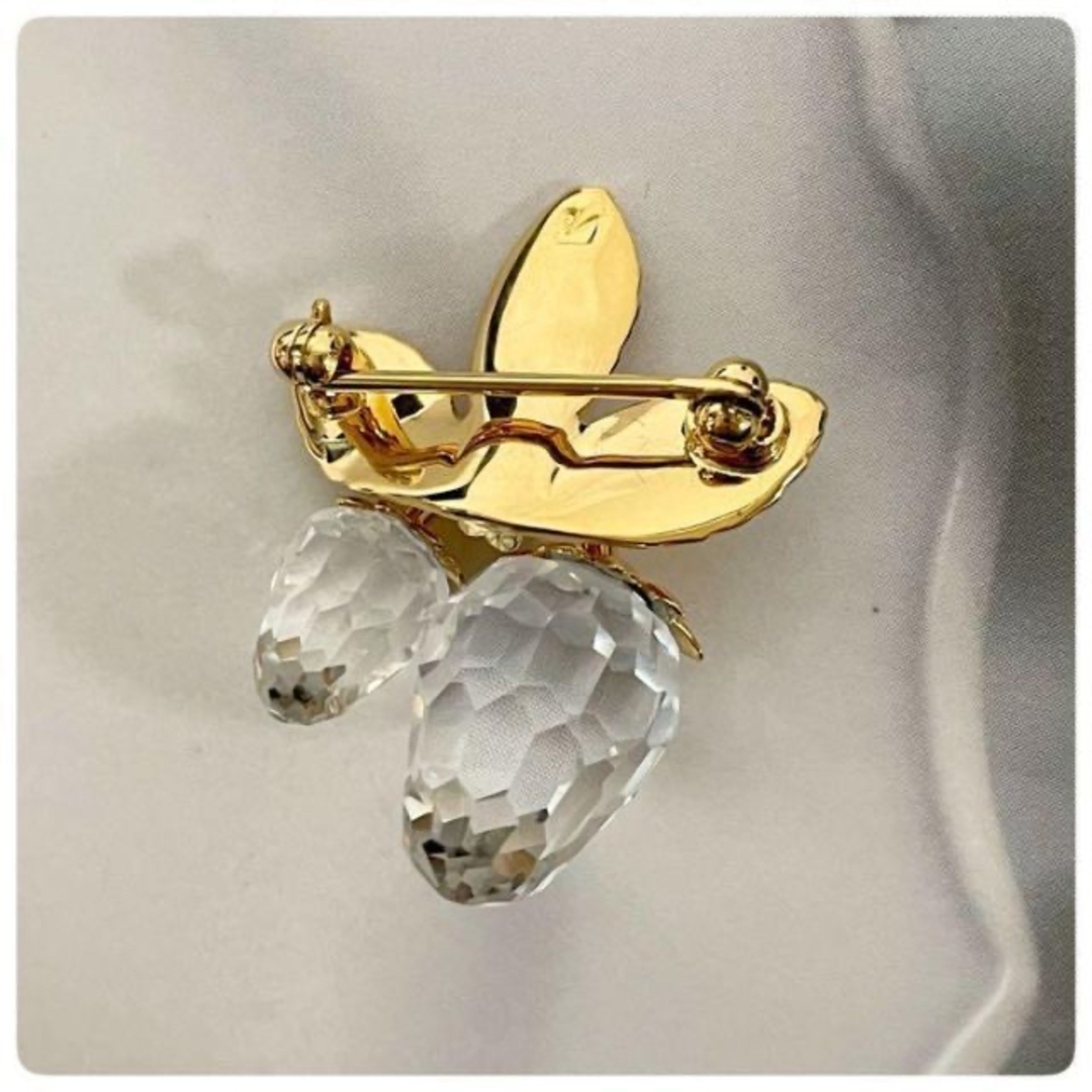 SWAROVSKI - SWAROVSKI スワロフスキー ブローチ 苺 いちご ゴールド