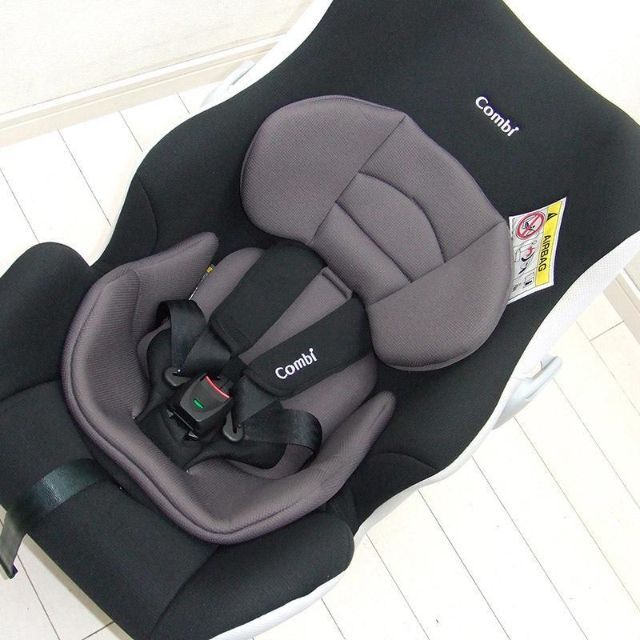 美品☆チャイルドシート コンビ ママロン CD combi 新生児から7歳