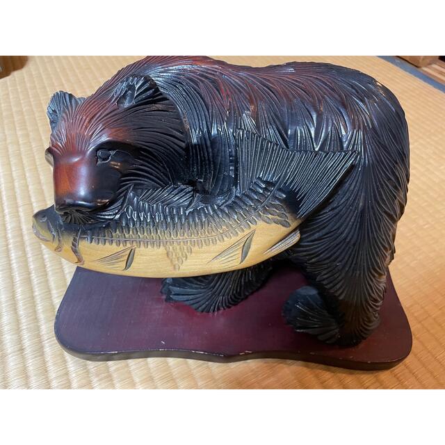 熊の木彫り一刀彫り工芸品置物