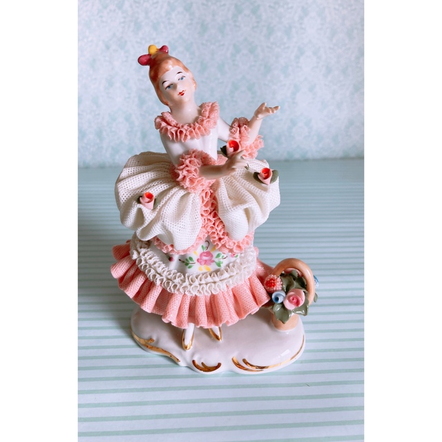 フォルクシュテットなど フィギュリン 陶人形 レースドール 2点 C