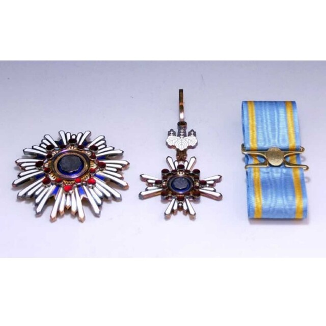 激レア 美品!】H15年改正後 新型 瑞宝重光章（旧勲二等瑞宝章）未