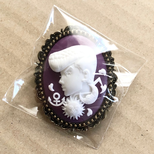 ジョジョ アニメ10周年記念展 カメオ風ブローチコレクション 東方仗助