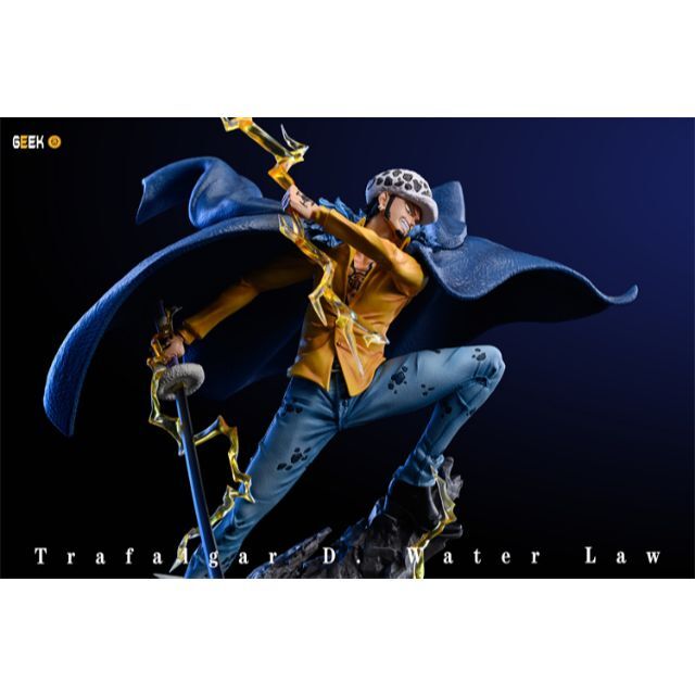 ワンピース トラファルガー・D・ワーテル・ロー フィギュア ガレージ