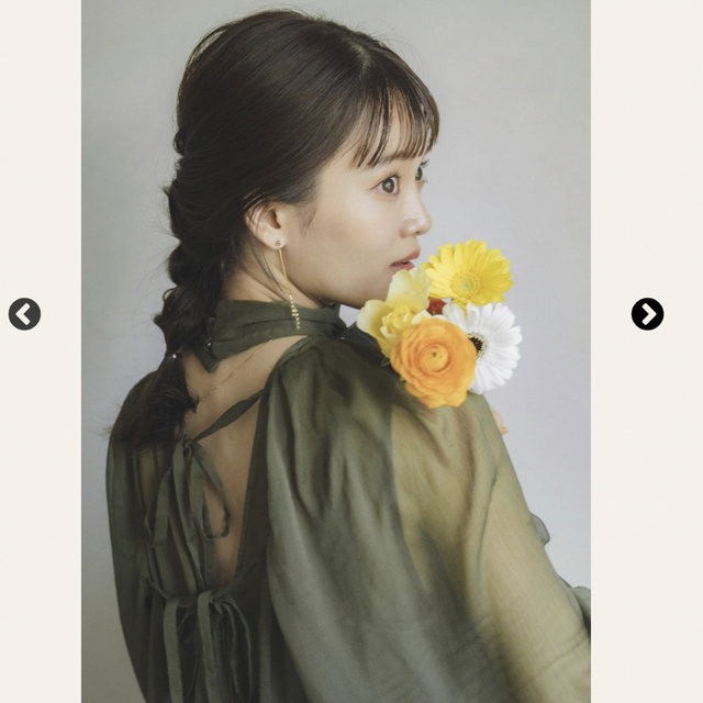 pinue ピヌエ シフォンドレス（オリーブグリーン）の通販 by