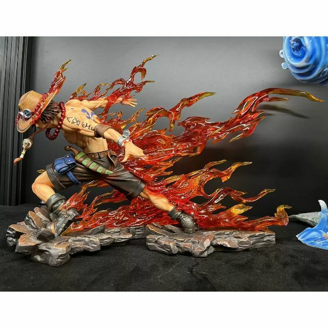 ワンピース 火拳のエース ポートガス・D・エース フィギュア ガレージ