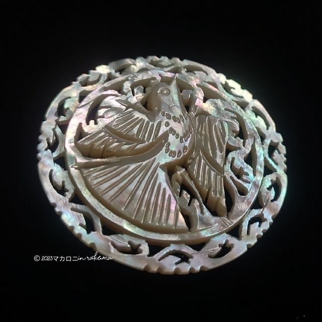 ベツレヘムパールvintageブローチ 鳩