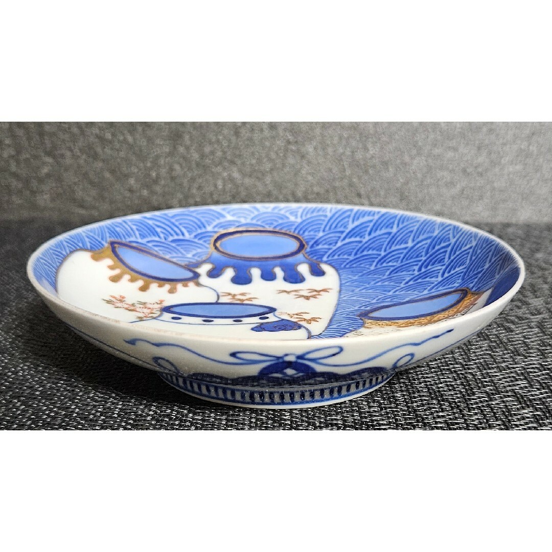 江戸時代末期～明治時代後期色鍋島色鍋島墨弾技法青海波に壺甕の図皿櫛高台