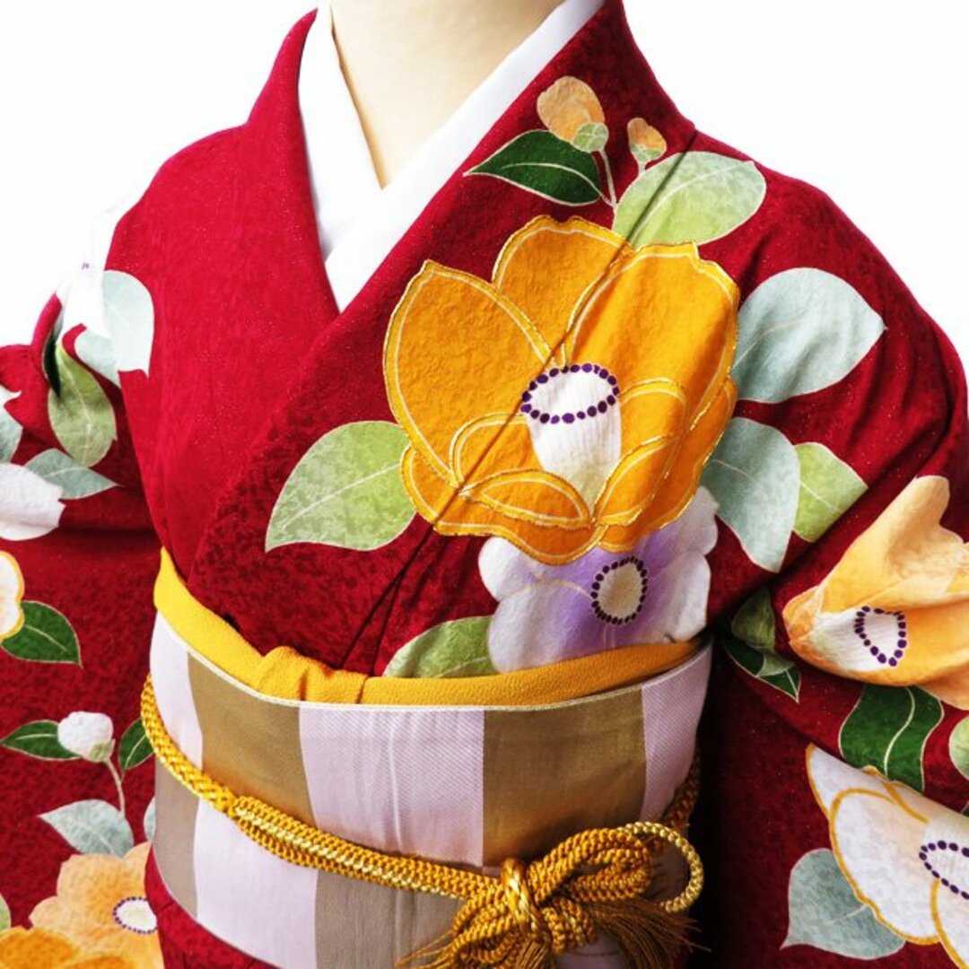 振袖 着物 中古 リサイクル 正絹 袷 金駒刺繍 花模様 椿 銀通し 濃紅色