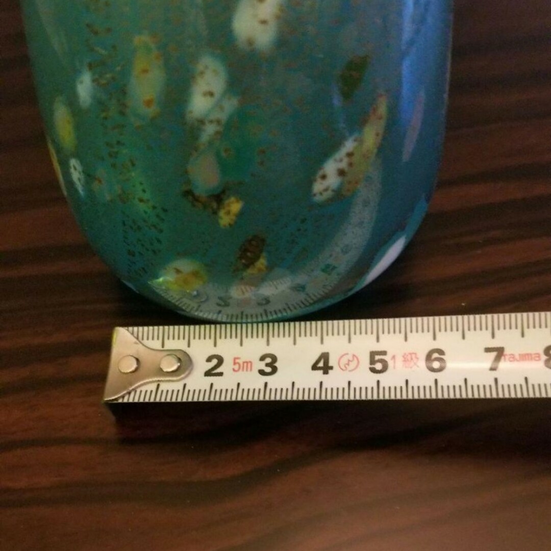 ガラス作家もの石井康治の凛とした中にも華やかさをひめたブルー