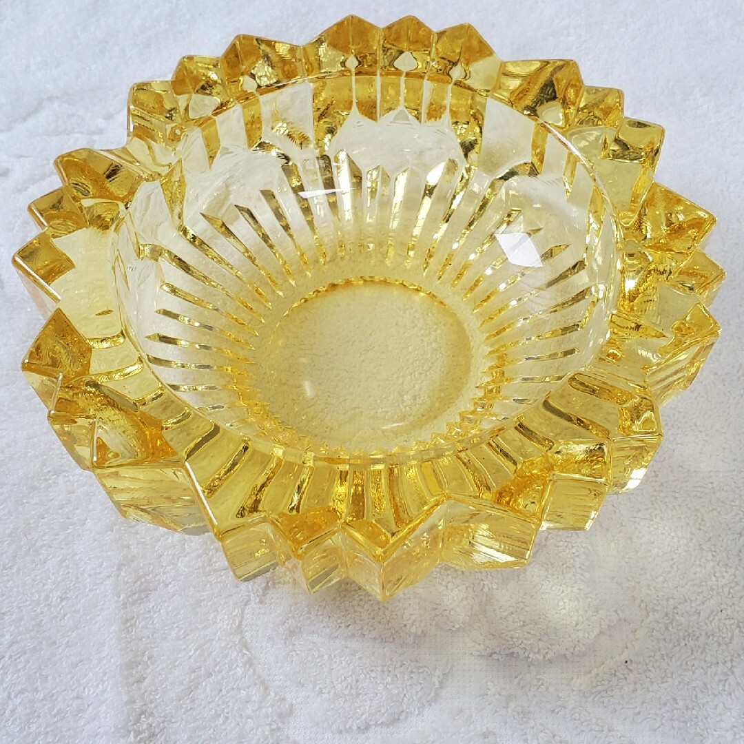 値下げしました！】灰皿昭和レトロ 琥珀色 飴色 ガラス アンティーク