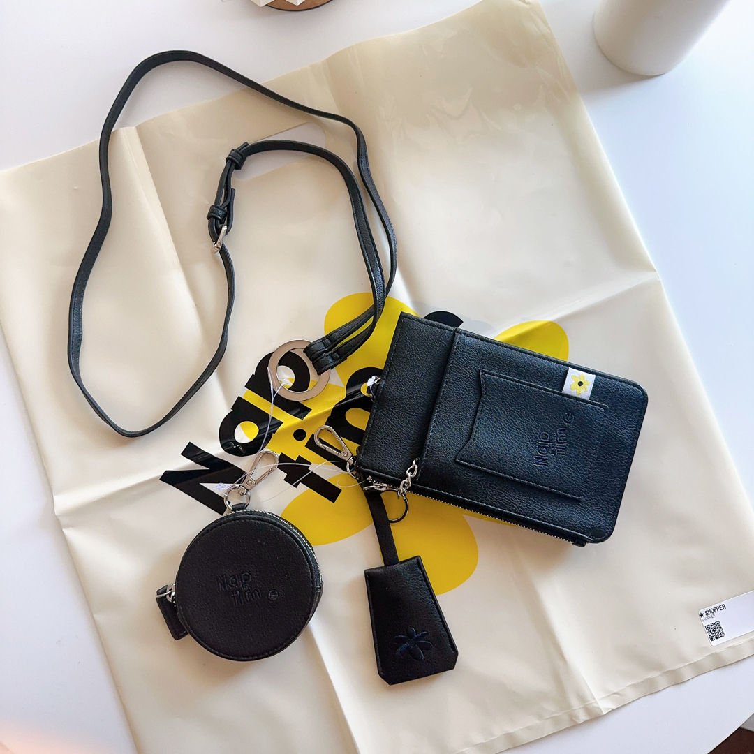 ナップタイム naptime. Nissy 西島隆弘 ショルダーバック ベージュ