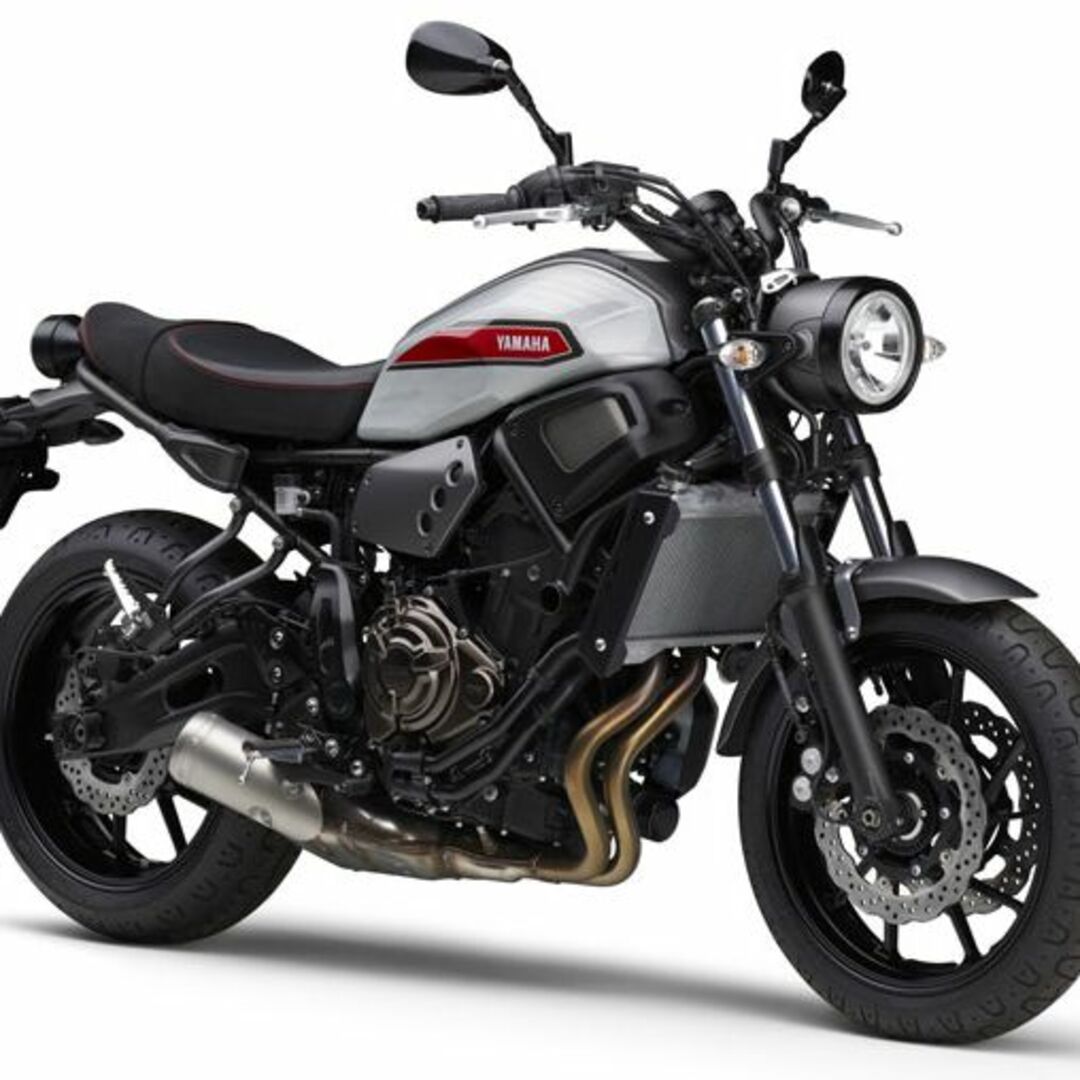 XSR700 タンクサイドカバー 美品の通販 by マルシェF's shop｜ラクマ