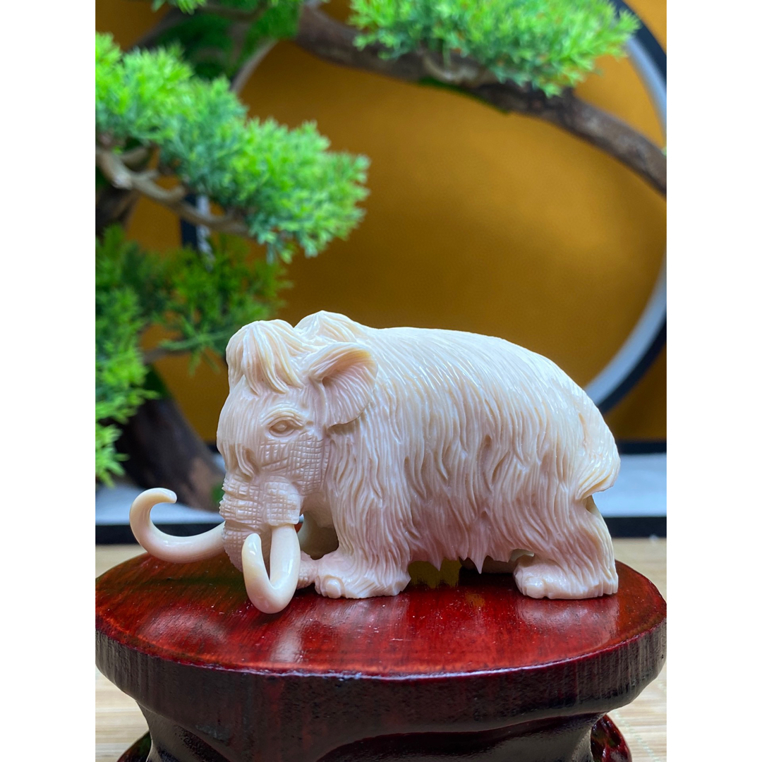 天然マンモス牙美しい手作り彫刻 金鶏報喜·一挙で有名になった 筆筒