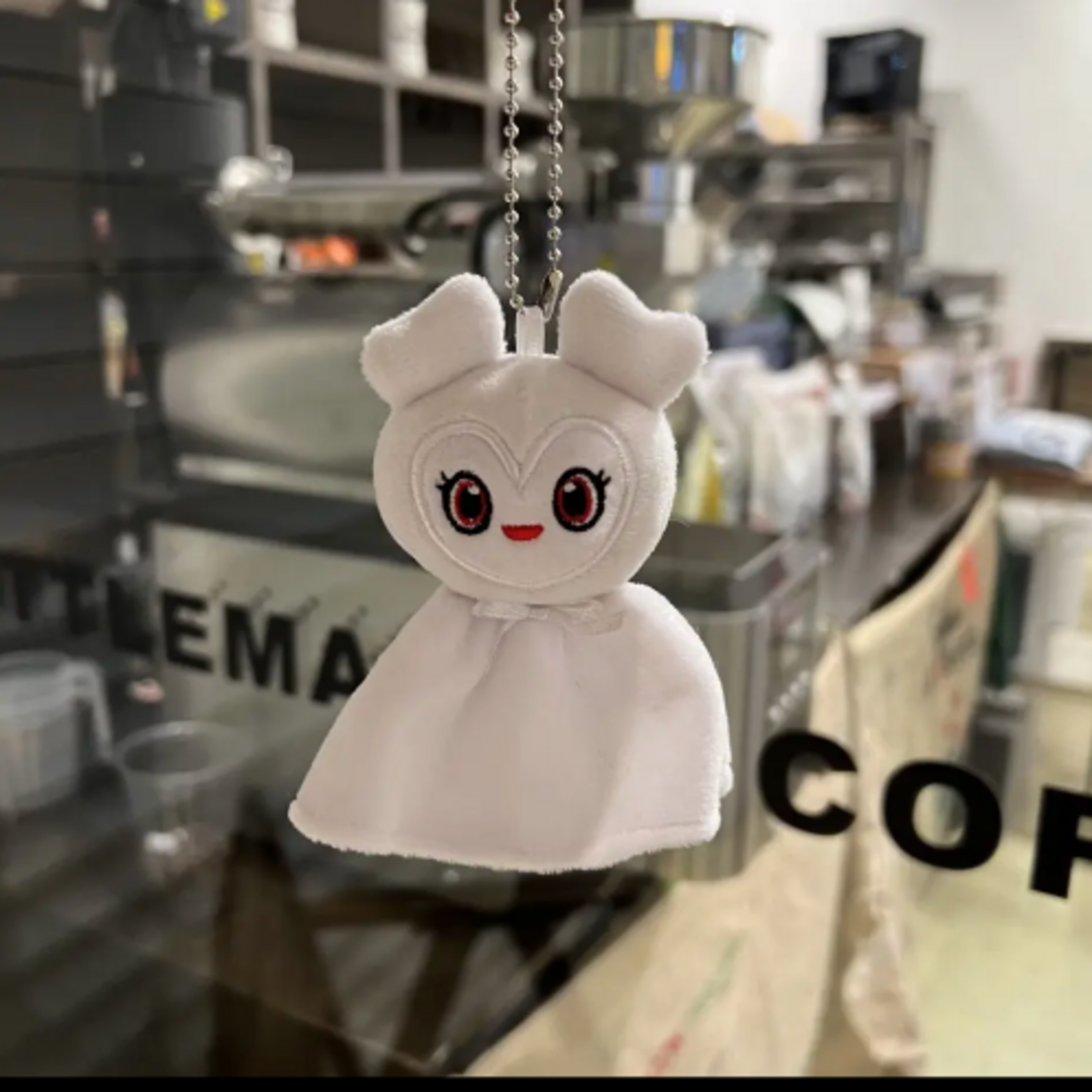 処分予定twiceラブリーバックチャームtwiceダブリーtwiceキーホルダー