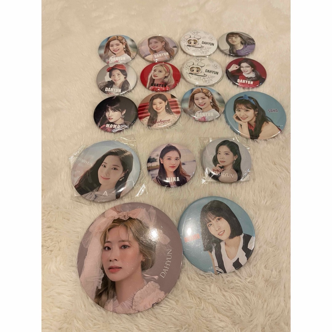 twice ダヒョン 缶バッジ アクリルスタンド アクスタ ダブリー ピンバッジ