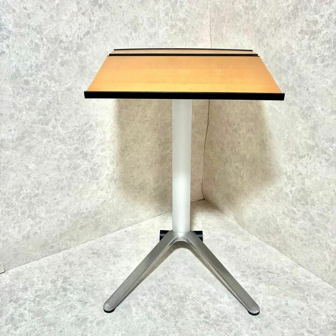 ウィルクハーン コンフェア スタッキングデスク サイドテーブル