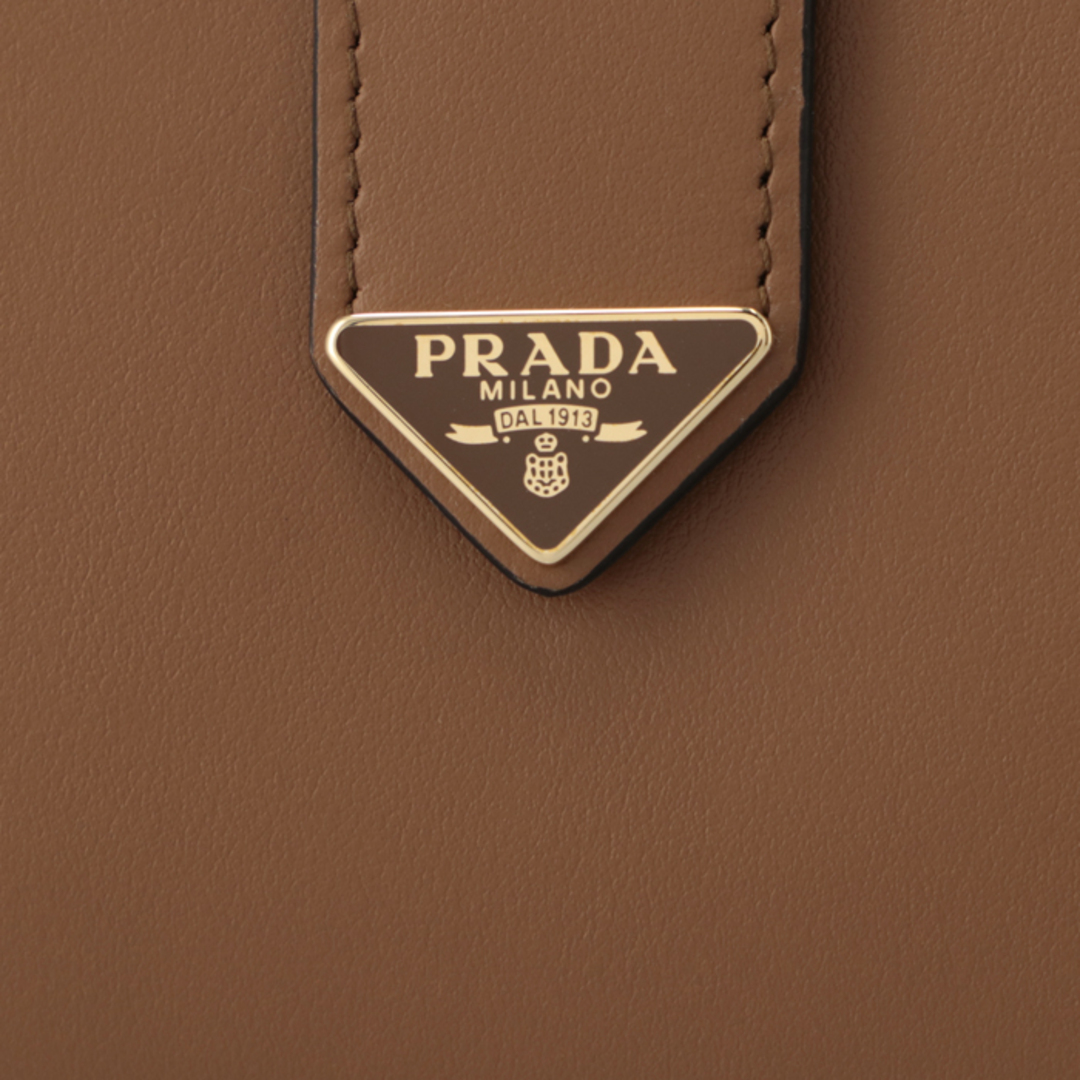 保管品 プラダ 折り財布 カーキもしくはブラウン PRADA プラダ 三つ折