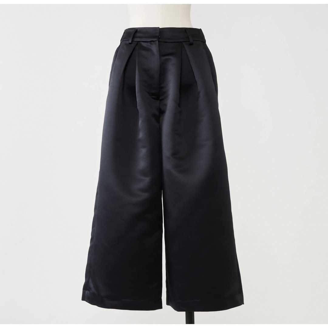 Heve ヘイブ シアーサテンガウチョPT Heve へイヴ サテンフレア