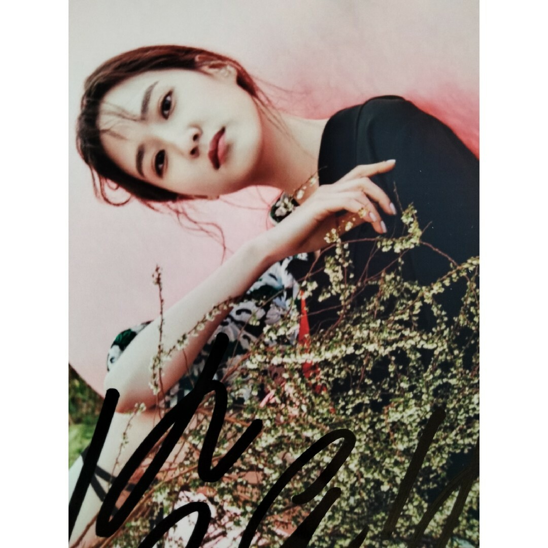 セール中…パクミニョン直筆サイン入り2Lサイズ写真…Park Min-young