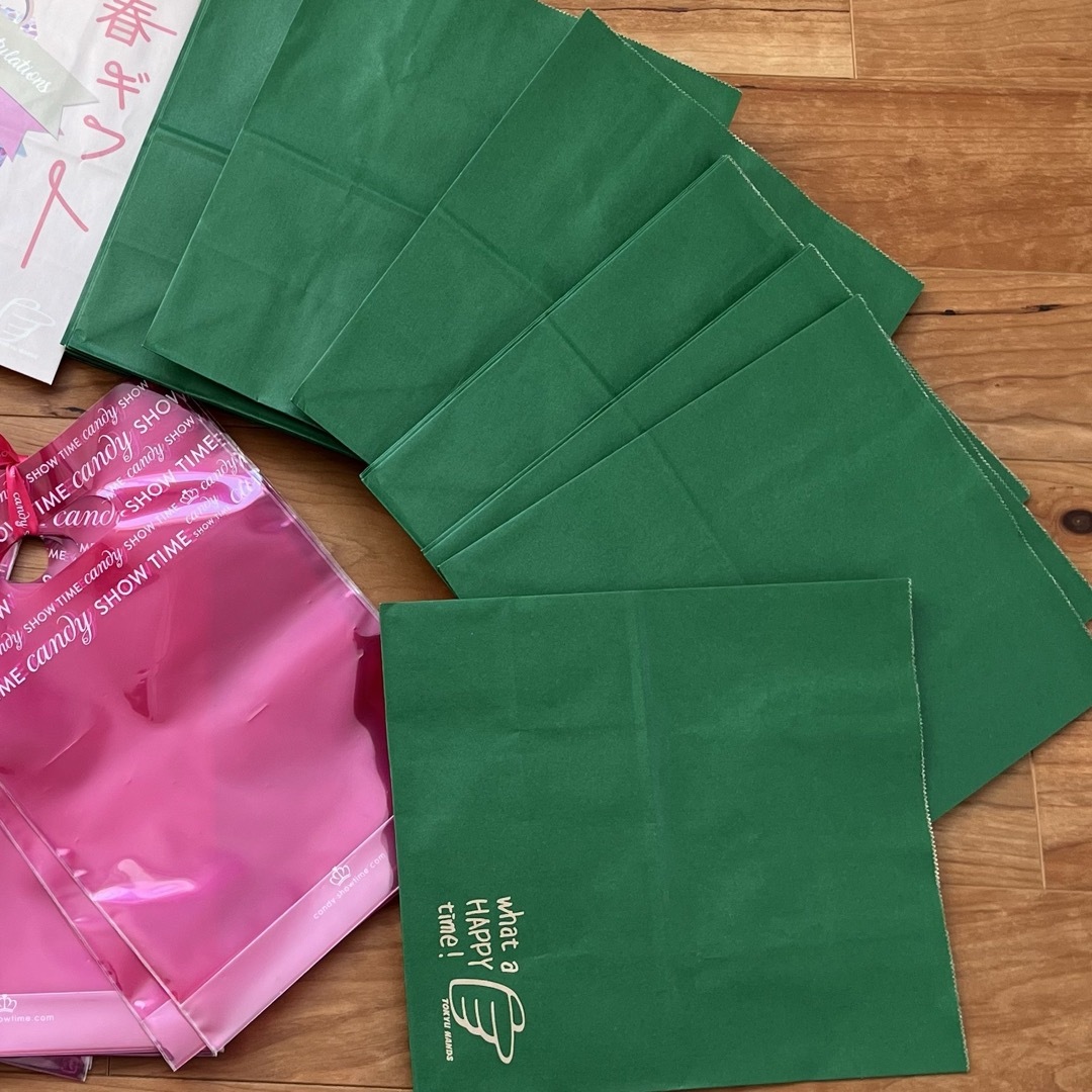 専用販売】東急ハンズ グリーン 紙袋18枚の通販 by 豆's shop｜ラクマ