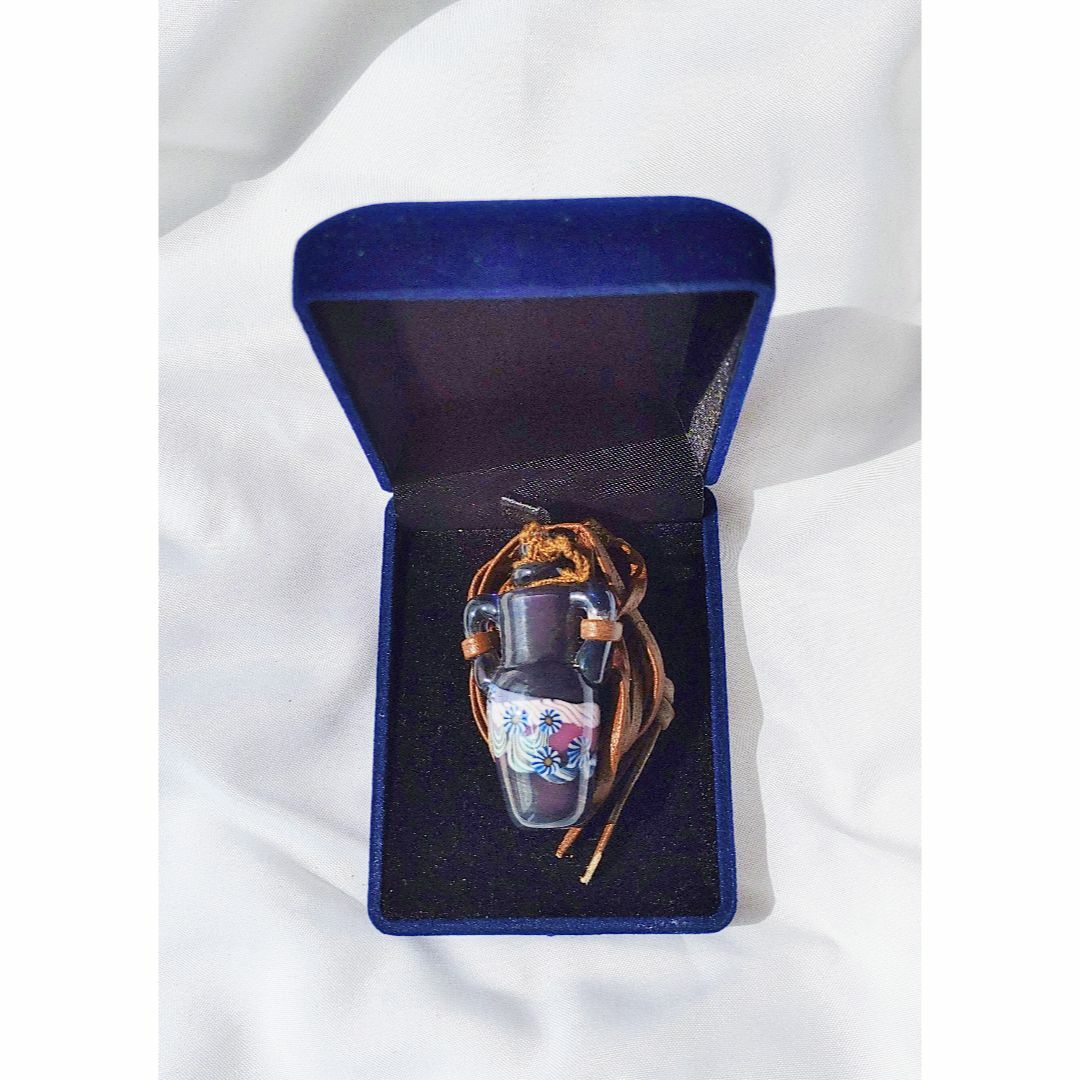 最新 吉田正子トンボ玉（貳拾捌） 「瓶型」皮ひもネックレス ガラス玉