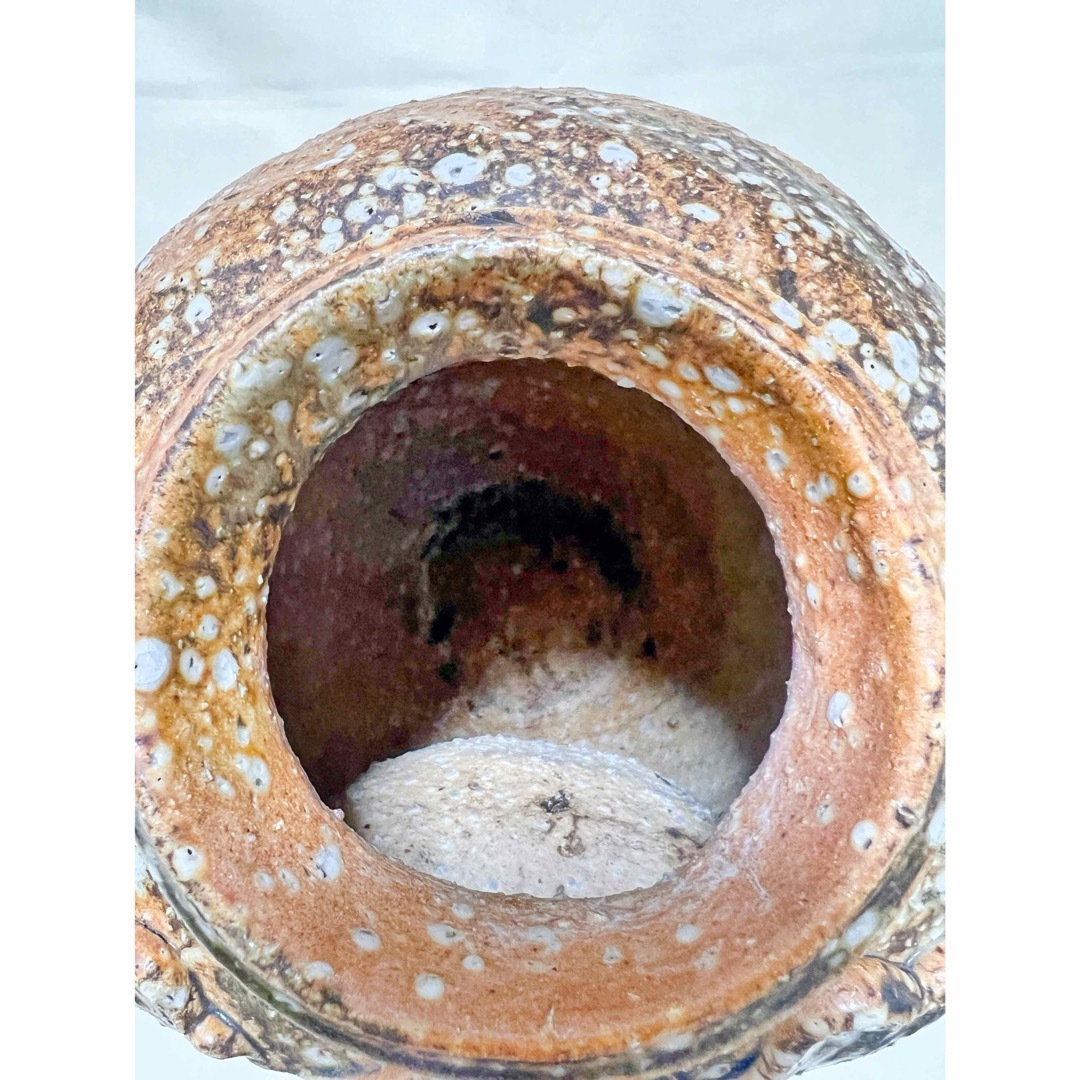 希少品 陶芸 松竹梅 山水水車人物彫 細密洞窟彫 手捻花瓶 花器 飾り壷