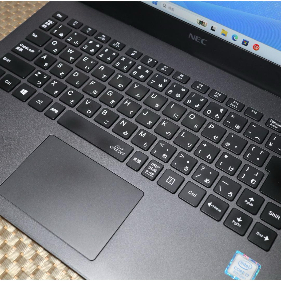 セール 美品！小型Win11高性能8世代Corei7/SSD512/メ8/無線/カメラ