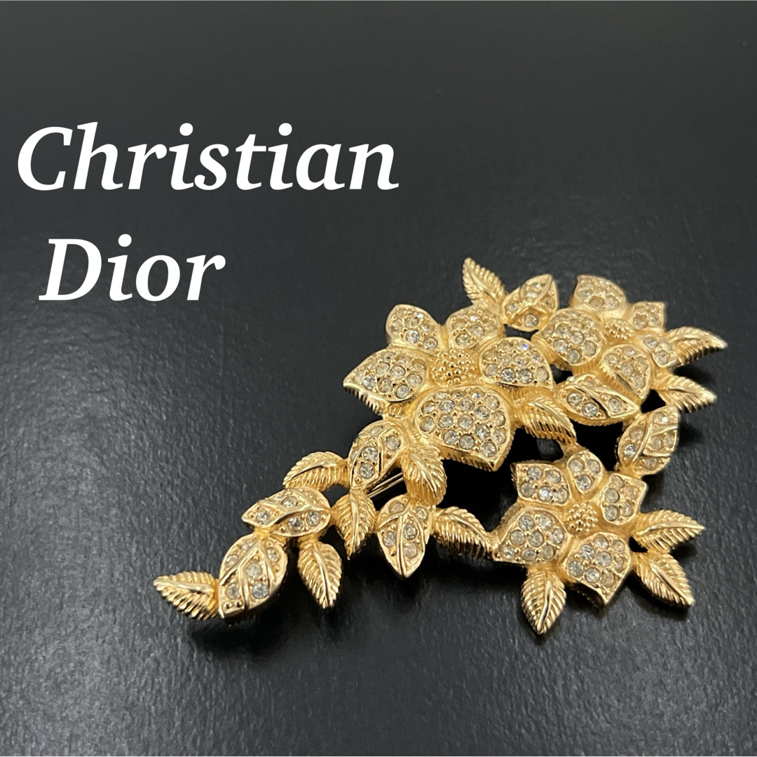 Y's ピンブローチ （希少）