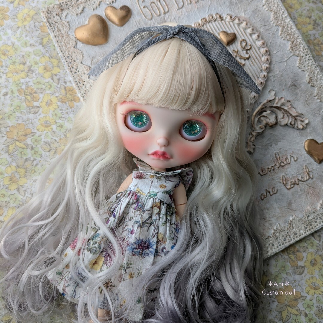 カスタムアイシードール パステルグリーンヘア アウトフィット付き