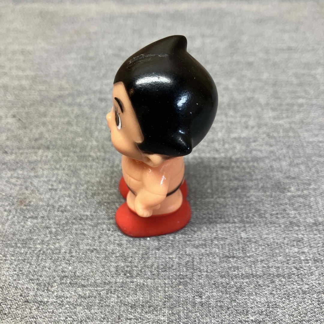 Nひ2245】鉄腕アトム パチ ソフビ 当時物フィギュア 昭和レトロ の通販