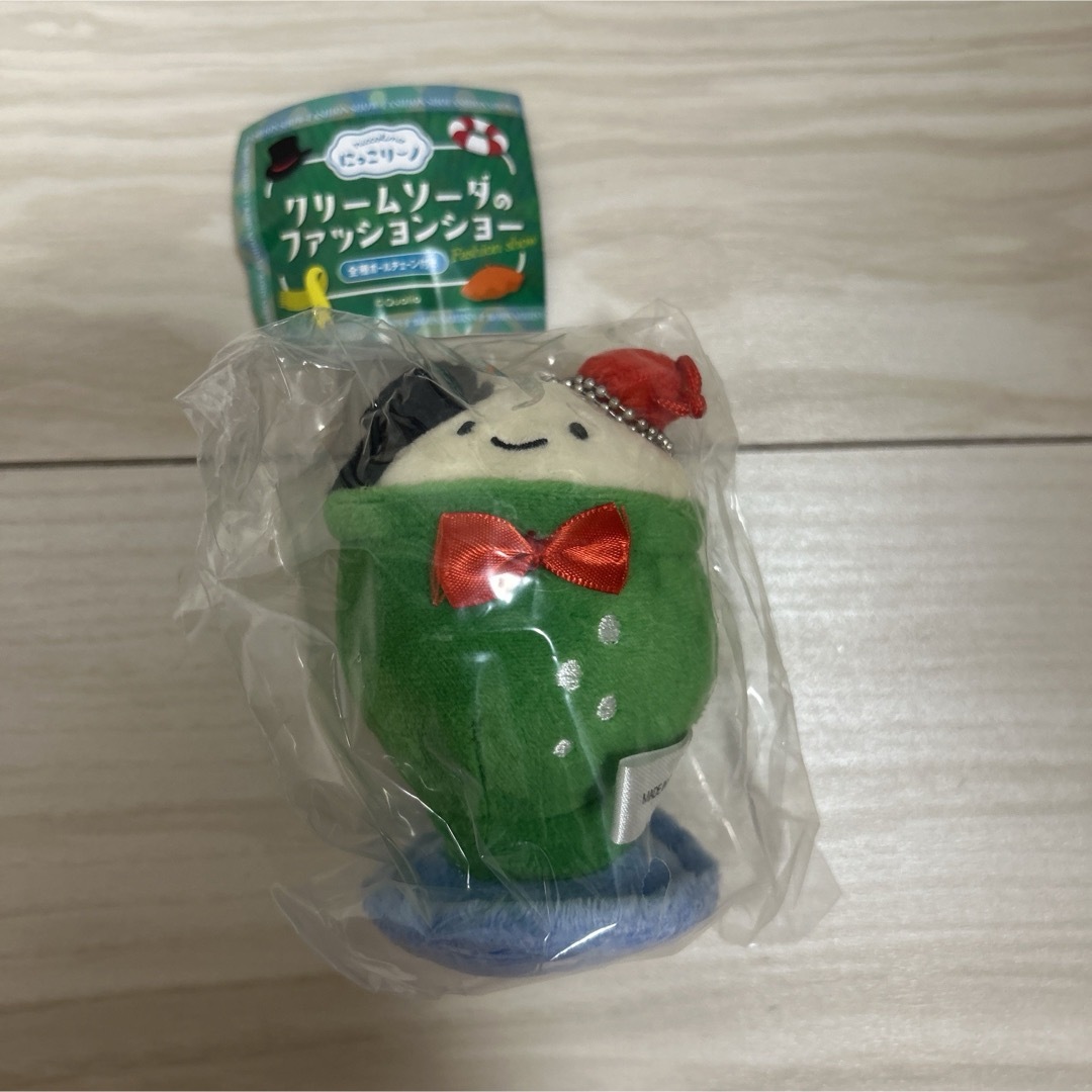 にっこりーのぱーく パーティ仕様のぬいぐるみ BIGなクリームソーダ にっ