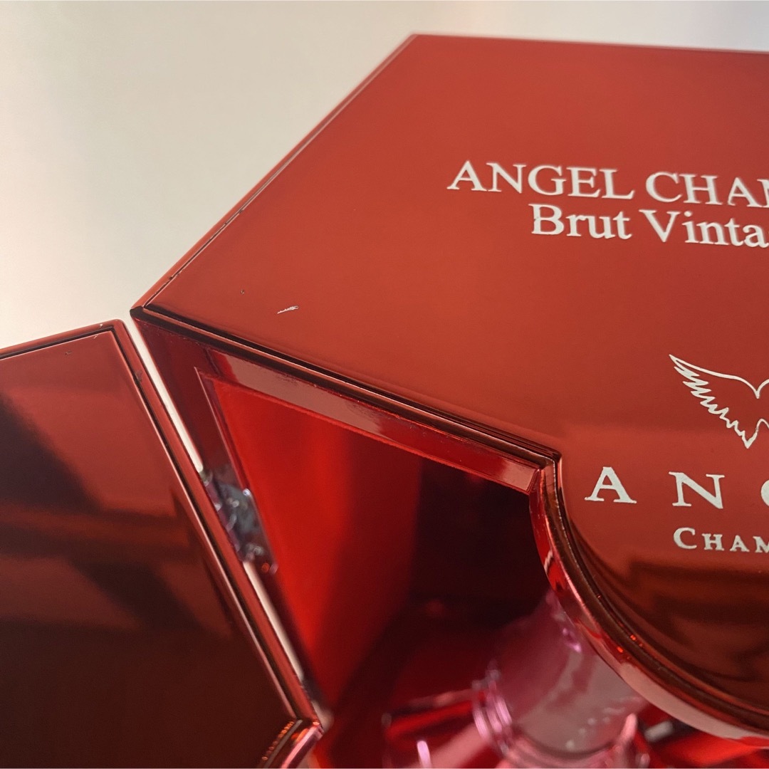 エンジェル シャンパン ヴィンテージ 2011年 レッド ケース付き 255