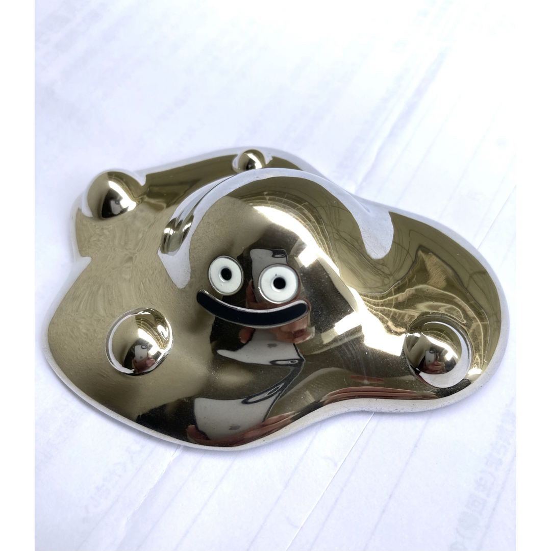 ドラゴンクエスト 25周年記念 はぐれメタルスライムフィギュア Amazon