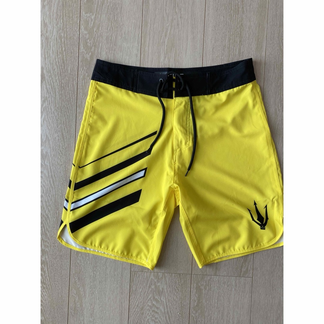 Fied ボードショーツ