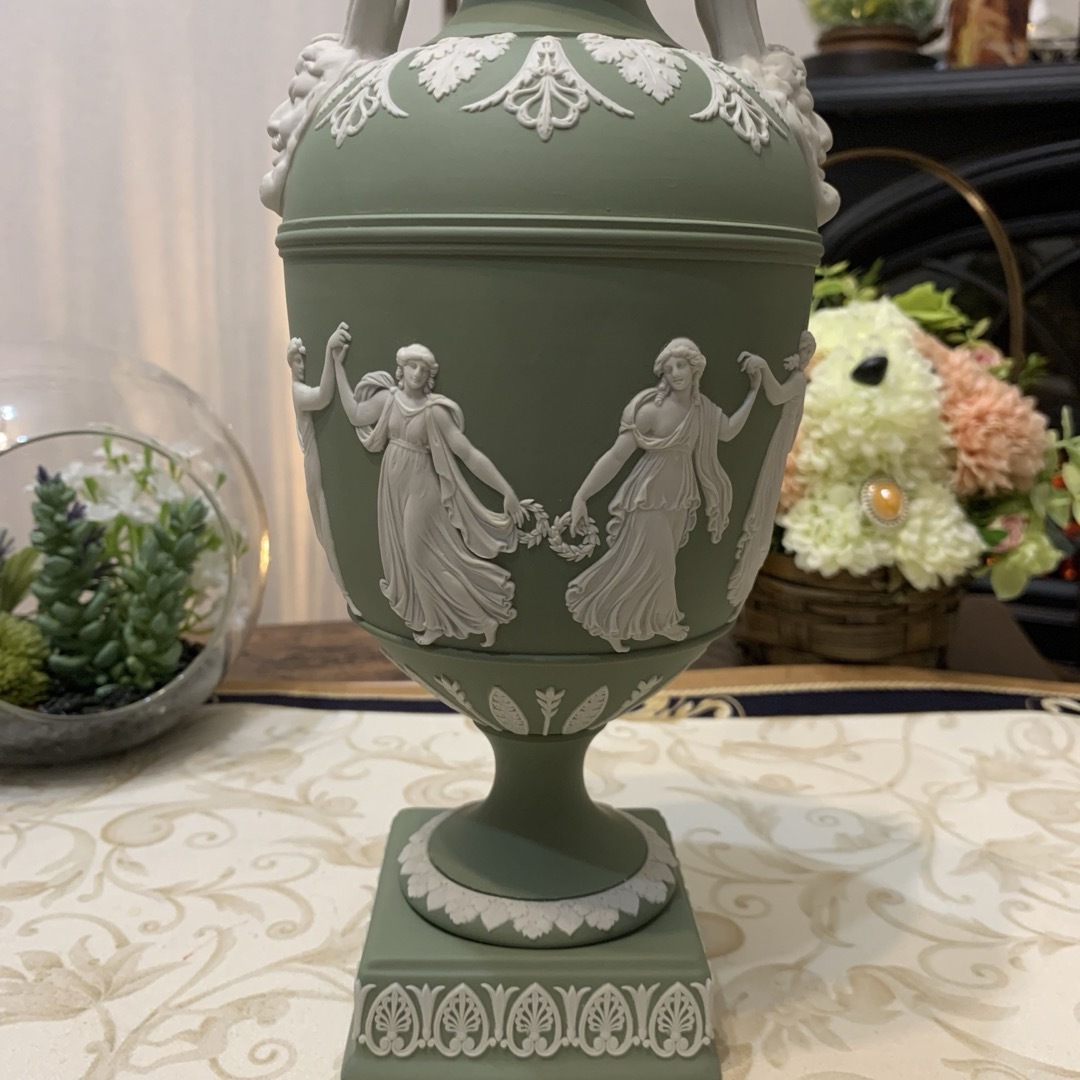 アンティークウエッジウッド 壺