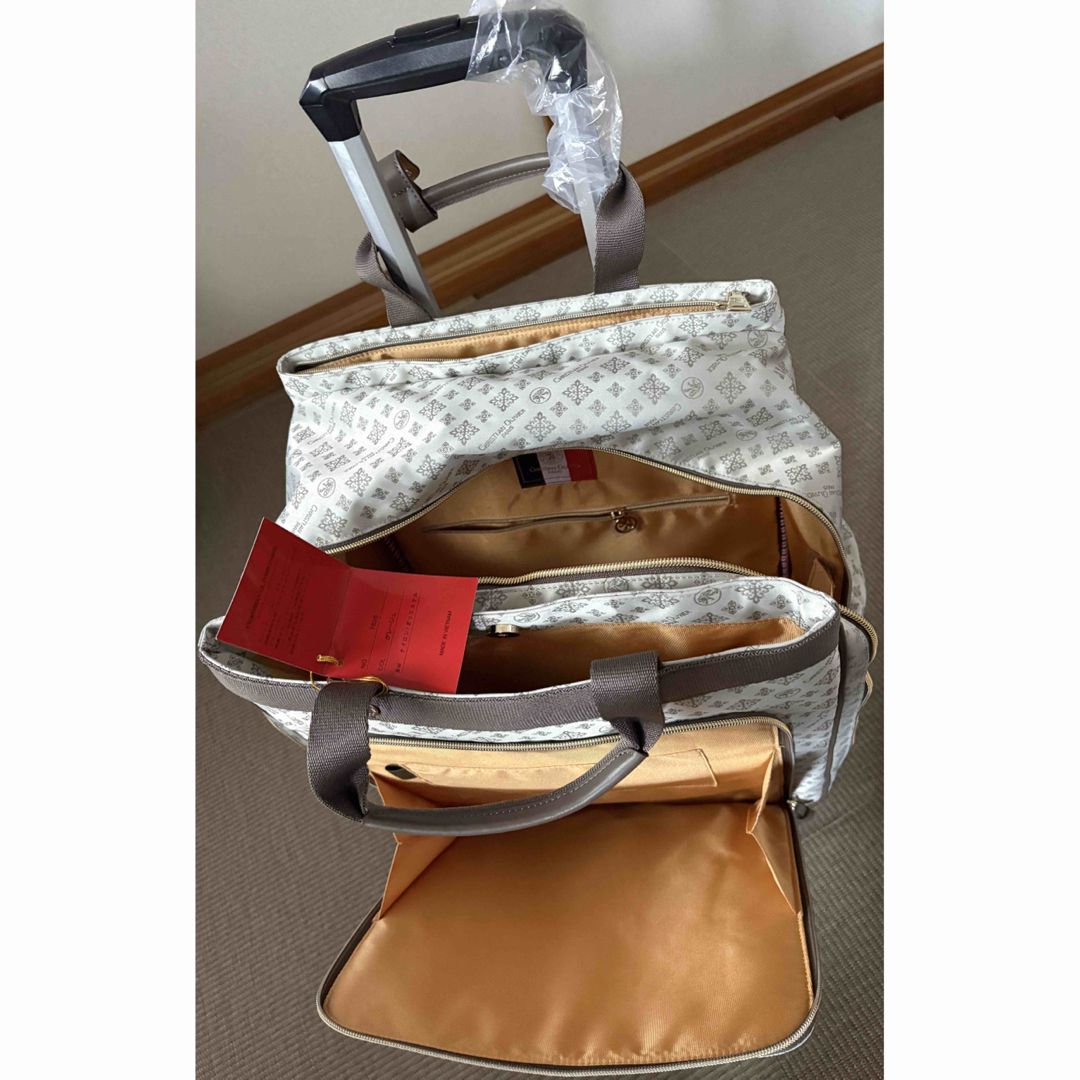 クリスチャン オリビエ】 撥水ジャガード脱着式5輪キャリーケース