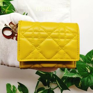 Christian Dior（財布 ・ イエロー/黄色系）のフリマアイテム一覧