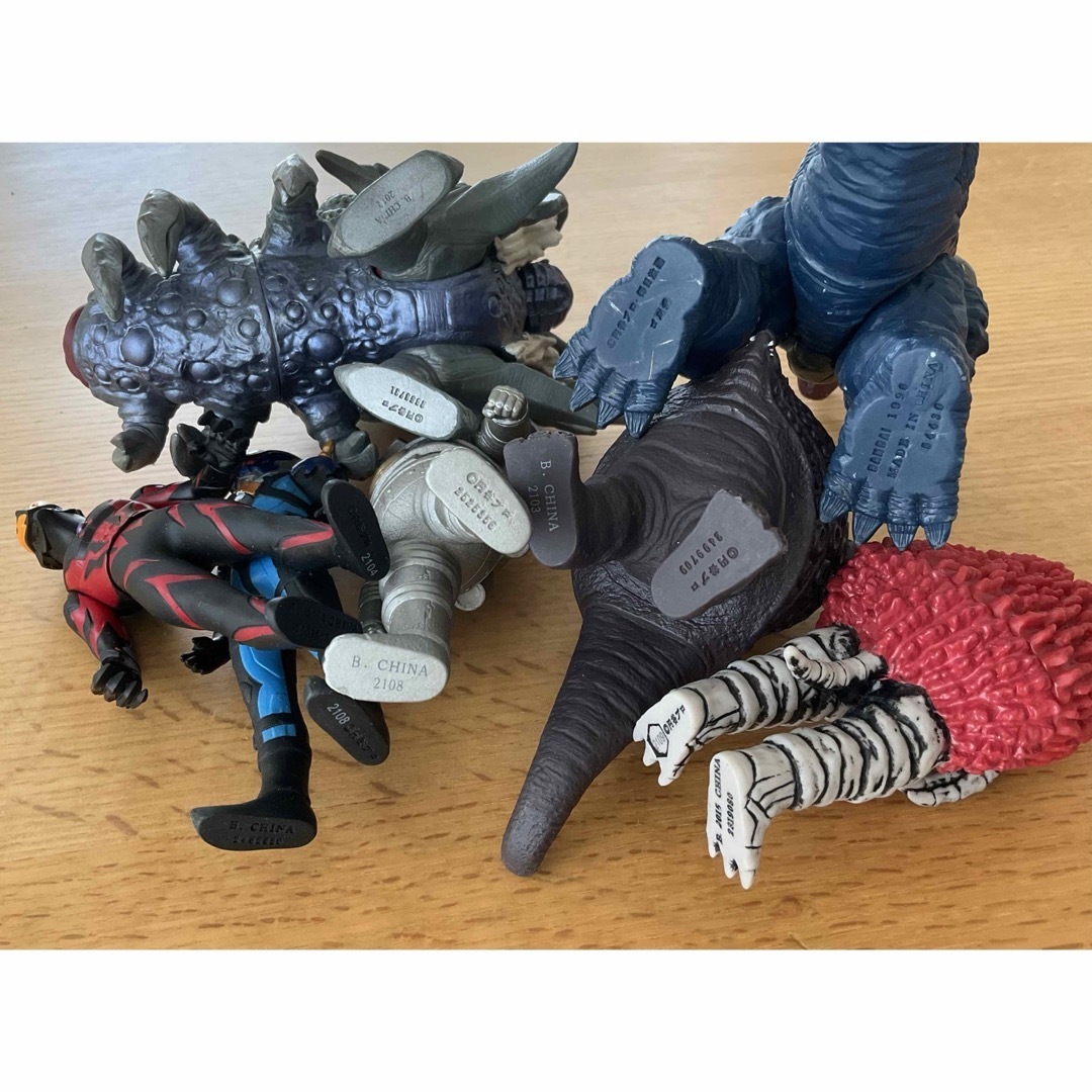 ウルトラマンと怪獣フィギュアセット 楽天市場】ウルトラマン怪獣