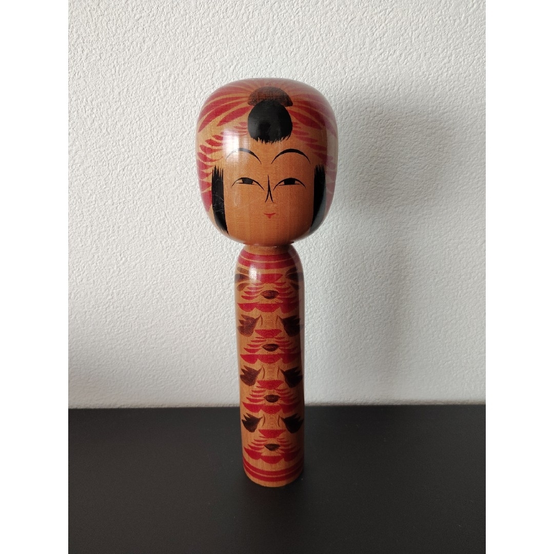 か*ぎ様 伝統的な日本の木製こけし 49 cm か*ぎ様 伝統的な日本の木製