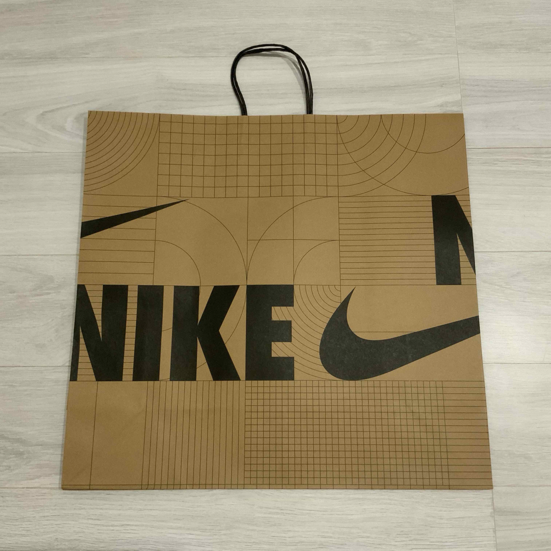 お見逃しなく！ナイキ ショッパー 特大サイズ 紙袋 プレゼントに お