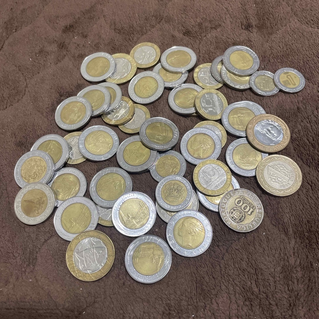 海外コイン バイメタル硬貨50枚セットの通販 by クリームパンダ｜ラクマ
