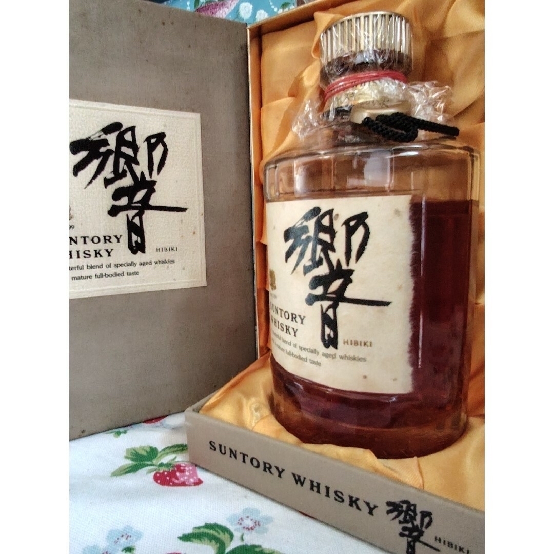 サントリー響( 旧17年 )金キャップ美品未開栓K2204