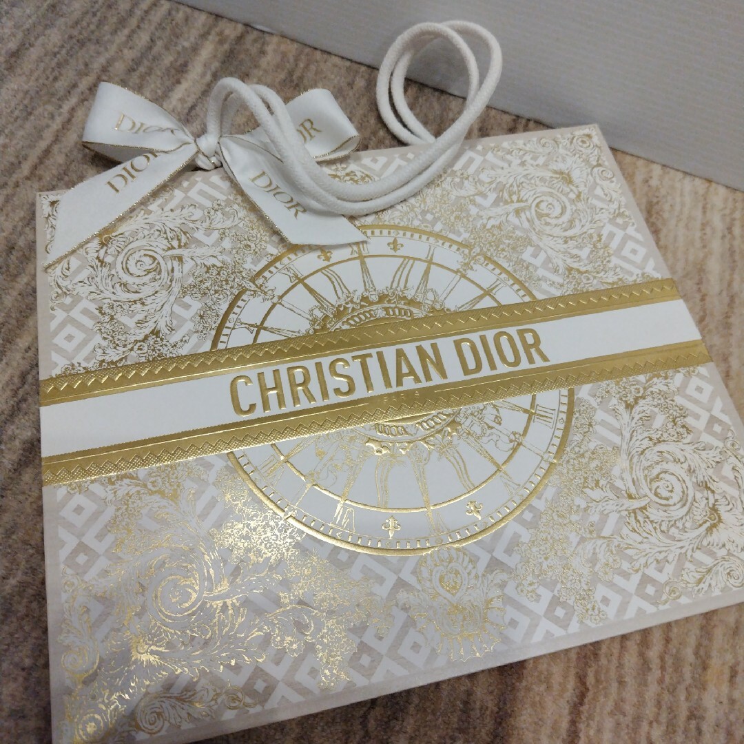 Christian Dior - ディオール クリスマス限定 ショッパー 2024 紙袋の