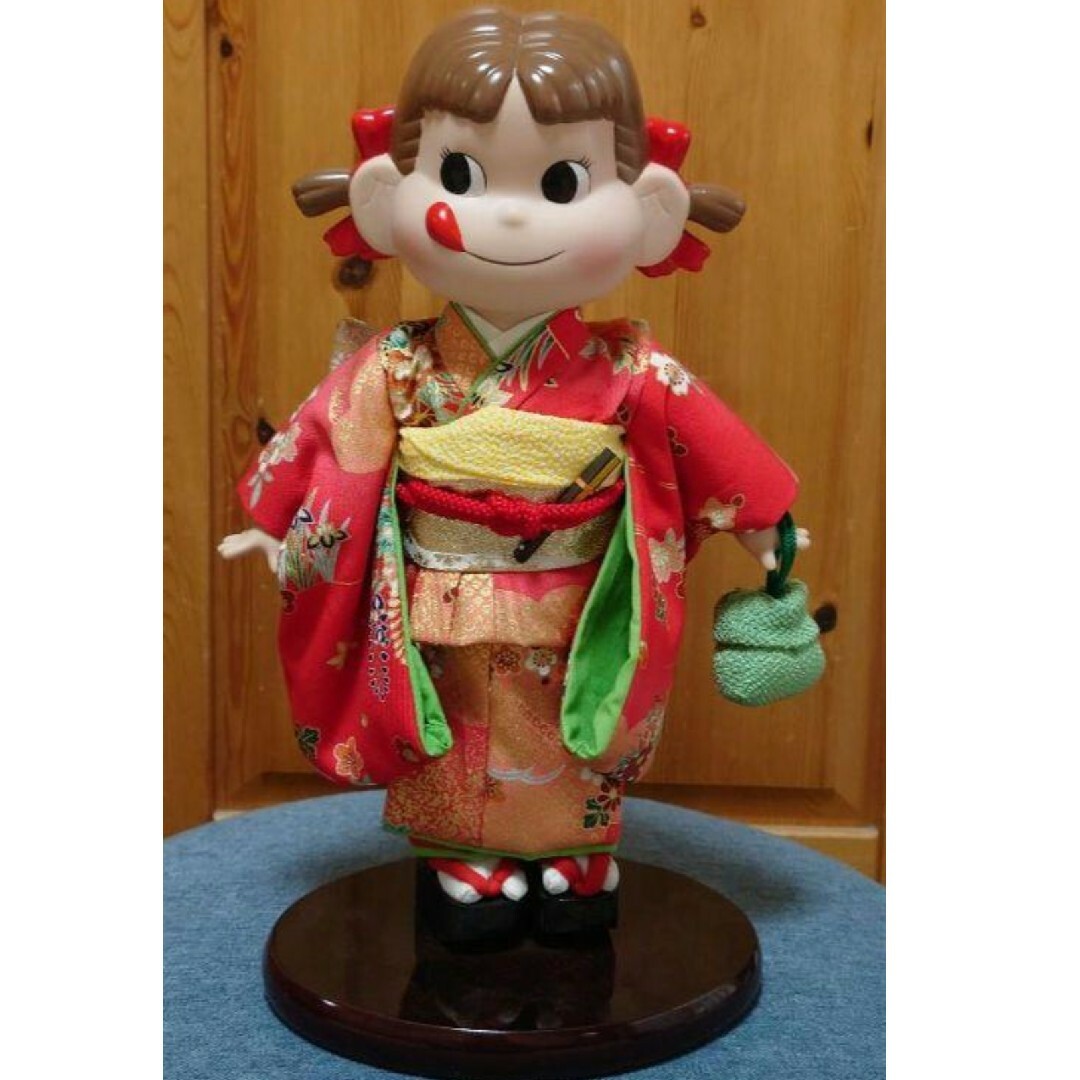 不二家晴れ着ペコちゃん(茜) 箱付き 不二家 晴れ着ペコちゃん人形 50