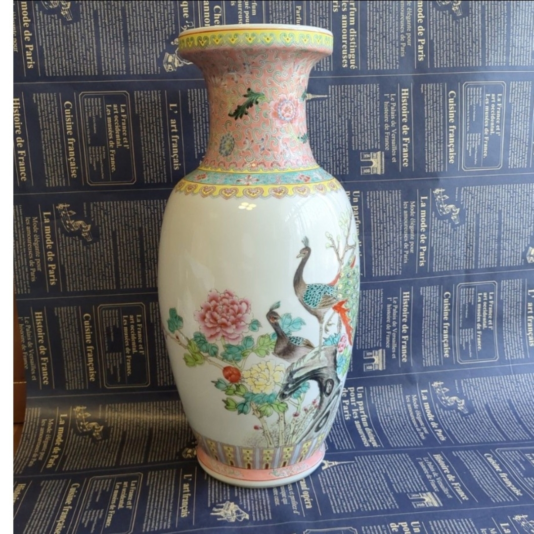 中国 中国景徳鎮製 粉彩 漢詩孔雀牡丹文瓶 D R5521C 中国
