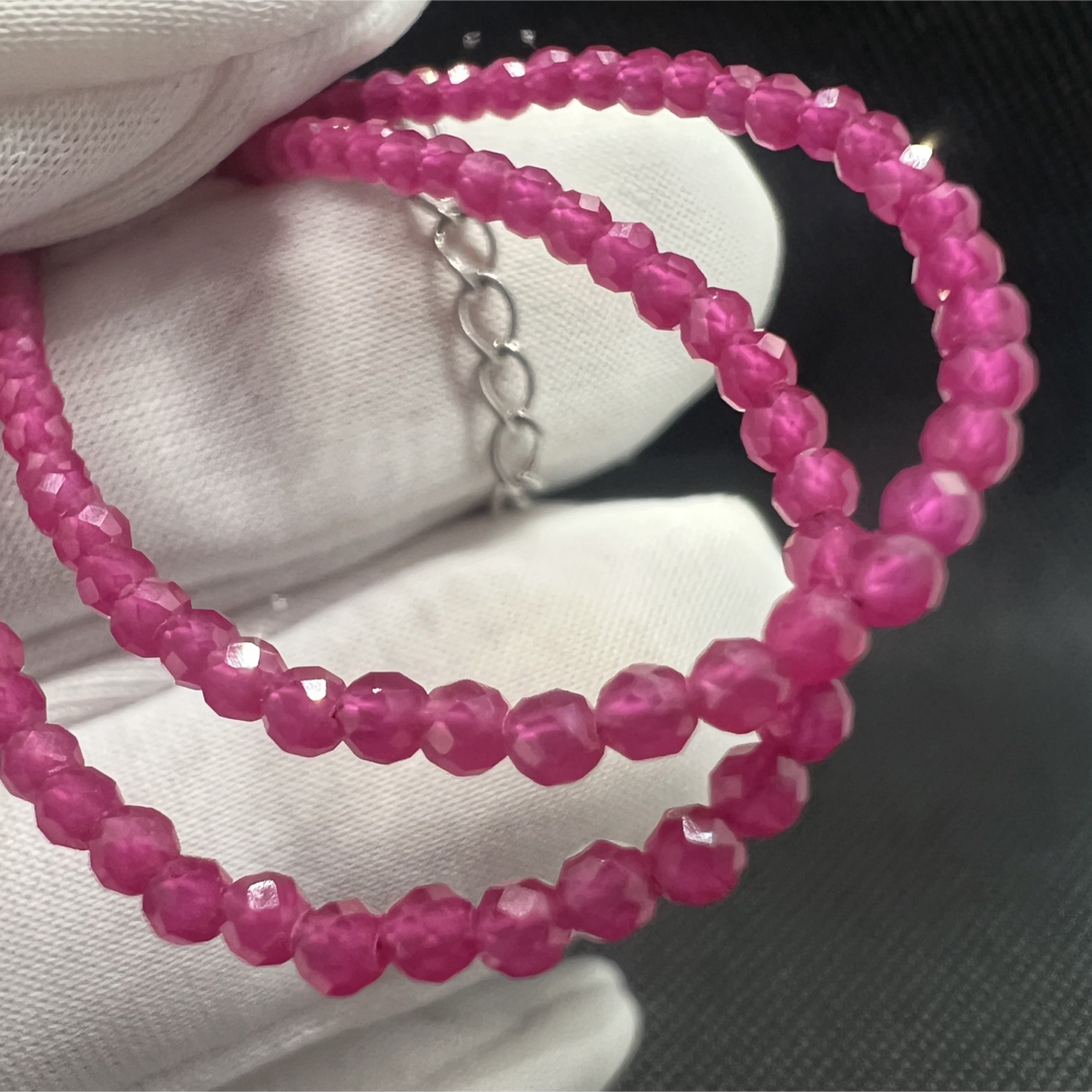 天然 ポーランドの赤琥珀のペンダントトップにルビーのチェーンの