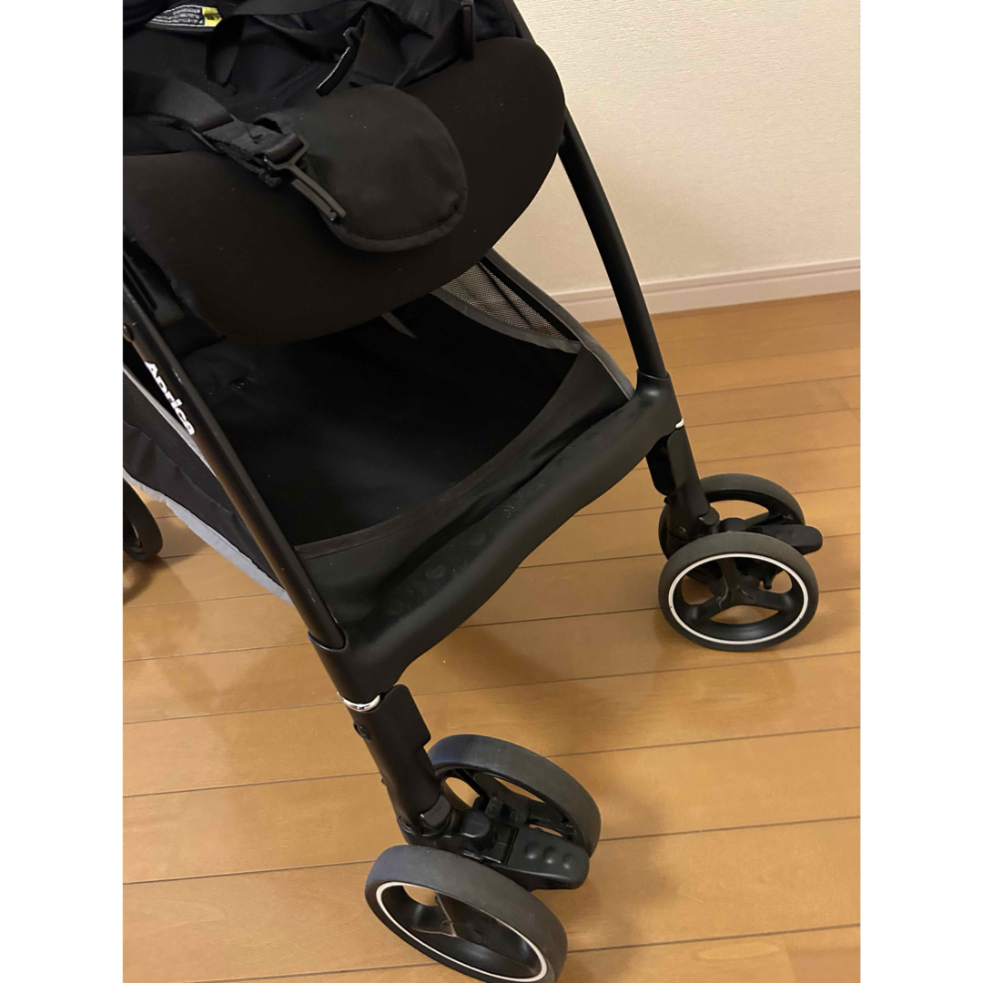 Aprica 折りたたみベビーカー ブラック/グレー