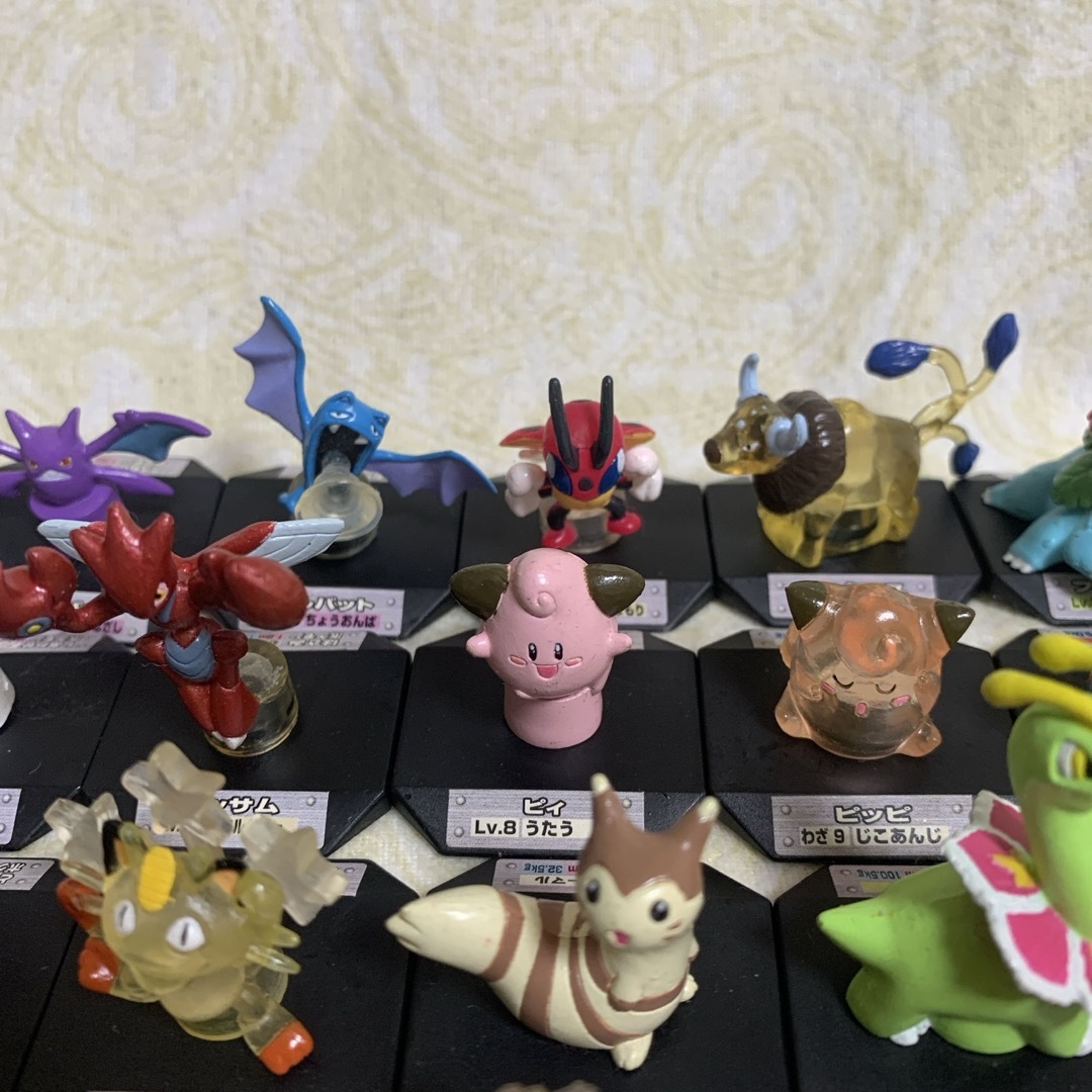 ポケモン フィギュア わざコレクション 24点 台座付き