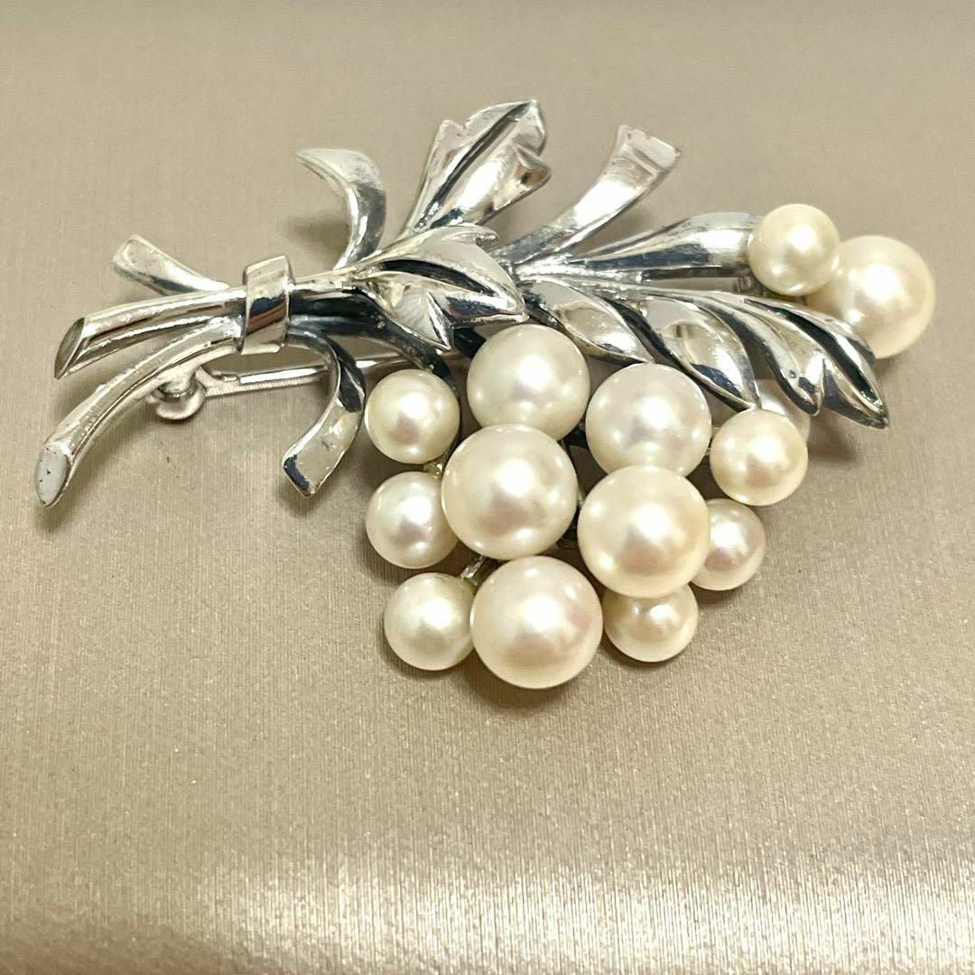 ☆美品☆ミキモト パール 8珠 ブローチ シルバー 皇室御用達ブランド